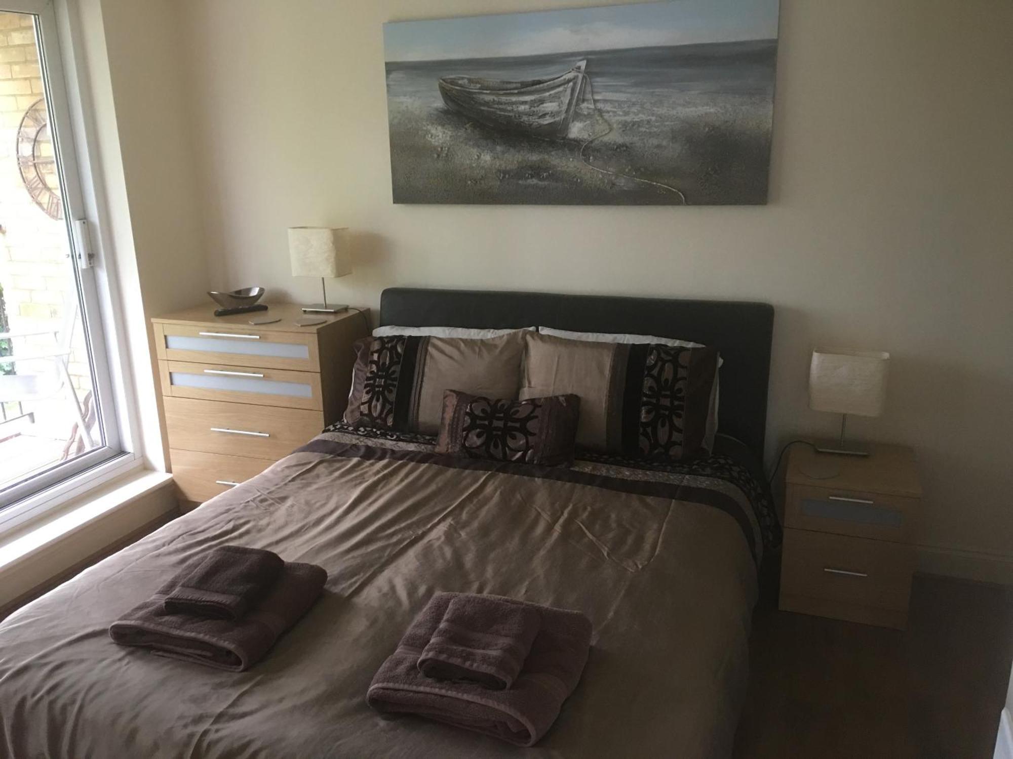 Whitehouse Holiday Lettings: Luxury Serviced Properties in St Neots Area Room photo